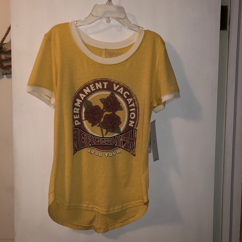 Aerosmith T-Shirt Size Medium NWT